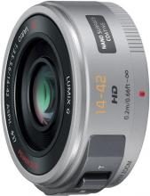 Panasonic Single Focus Medium Telephoto Lens for Micro Four Thirds Lumix G 42.5mm / F1.7 ASPH. / POWER OIS Silver H-HS043-S