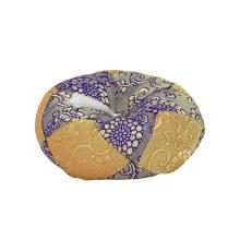 Buddhist altar accessories: 