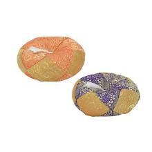 Buddhist altar accessories: 