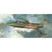 HASEGAWA 1/ 48 F-104 Starfight...