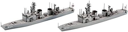 Hasegawa 1/700 Waterline Series Japan Maritime Self-Defense Force Escort Ship Abukuma/Jintsu Plastic Model 013