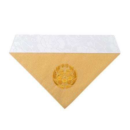 Shinshu Otani sect Buddhist altar cloth, triangular, 