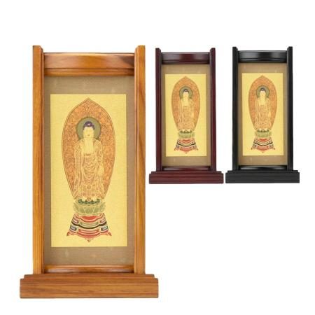 Hanging scroll stand for the Jodo sect's principal image, Amida Buddha. 