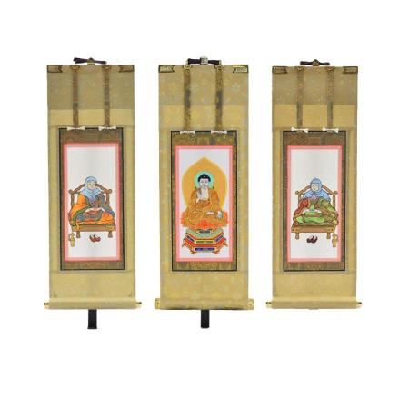Hanging scroll set of 27.5cm high Amitabha Buddha by Dengyo Daishi and Chisha Daishi, with stand. 