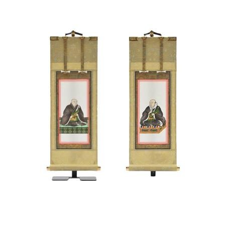Side Buddha Hanging Scroll Set (27.5cm high) featuring Rennyo and Shinran, with side scrolls and a hanging scroll stand. 