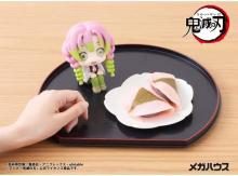 Rukappu Demon Slayer: Kimetsu no Yaiba Kanroji Mitsuri Completed Figure