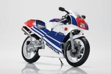 Aoshima Bunka Kyozai (AOSHIMA) 1/12 Scale Honda NSR250R 89 Yen Complete Motorcycle, Ross White x Terra Blue, Approx. 165mm, Pre-painted