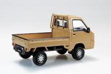 Aoshima Bunka Kyozai (AOSHIMA) Rakupla Snap Kit No.05CU-KI Subaru Sambar Truck Custom Wheels (Khaki) 1/32 Scale Plastic Model Kit