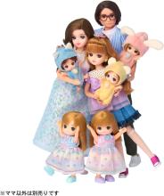 Takara Tomy Licca-chan Doll LD-19 Stylish Mom Dress-Up Pretend Play Toy for Ages 3 and Up