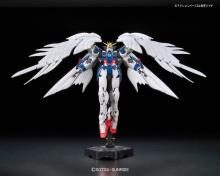 RG New Mobile Report Gundam W XXXG-00W0 Wing Gundam Zero EW 1/144 Scale Color-coded plastic model