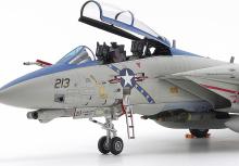 Tamiya 1/72 Warbird Collection No. 95 Grumman F-14D Tomcat Plastic Model Kit 60795 (Airplane)