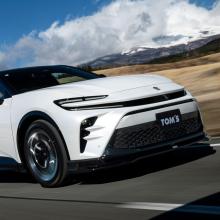 TOM'S Front Diffuser Black (202) for Crown Sport AZSH36W AZSH37W (R6.11~)