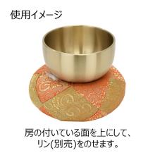 Buddhist altar accessories: 