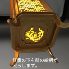 Hanging lanterns, hanging lanterns, and Buddhist altar accessories: 