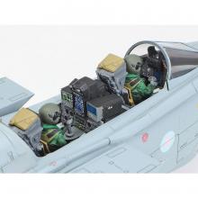 Tamiya 1/32 scale special project Italeri series British Army Tornado GR.4 (with pilot doll) Plastic model 25425 25425-000